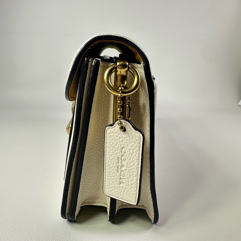 NEW Women’s Coach Tabby 26 Pebbled Leather Shoulder Bag Cream/Off White - Picture 8 of 14